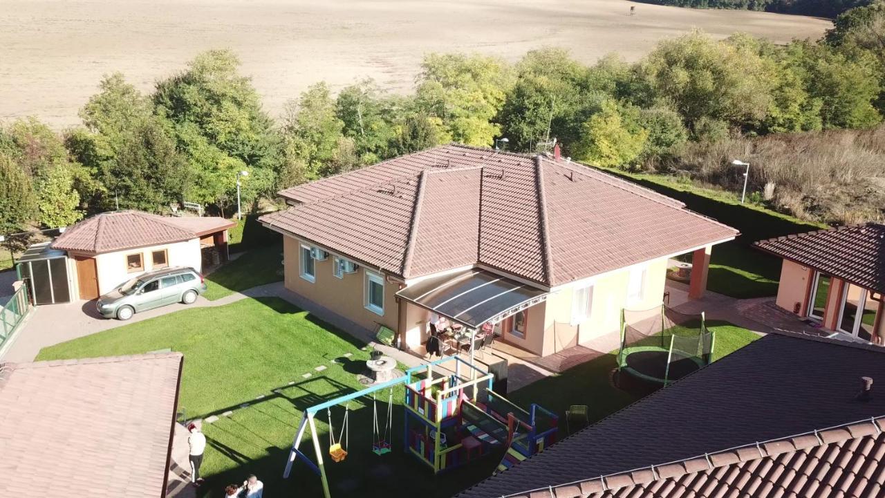 Villa Gracia Podhájska מראה חיצוני תמונה